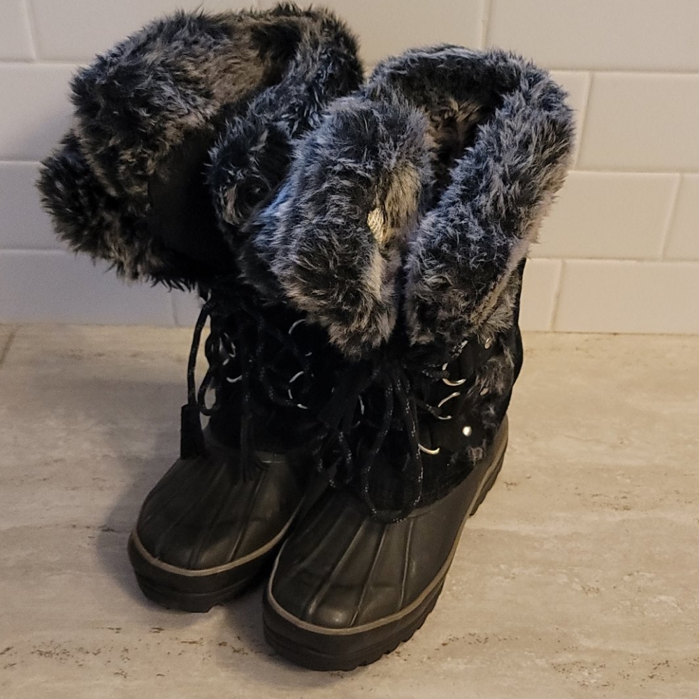 Khombu Black Snow Boots